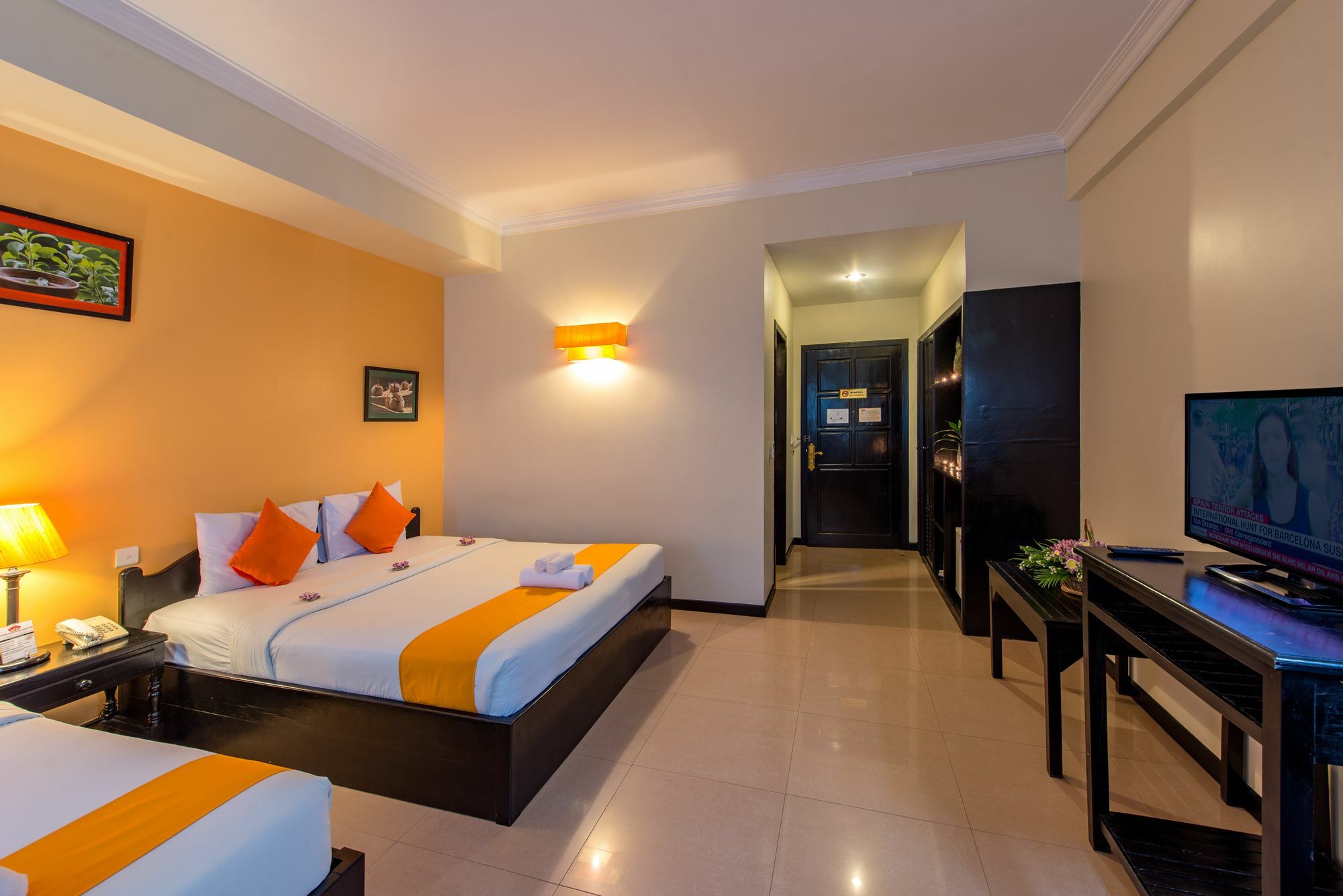 อังกอร์ พาโนรามิค บูติก โฮเทล Hotel เสียมราฐ ภายนอก รูปภาพ