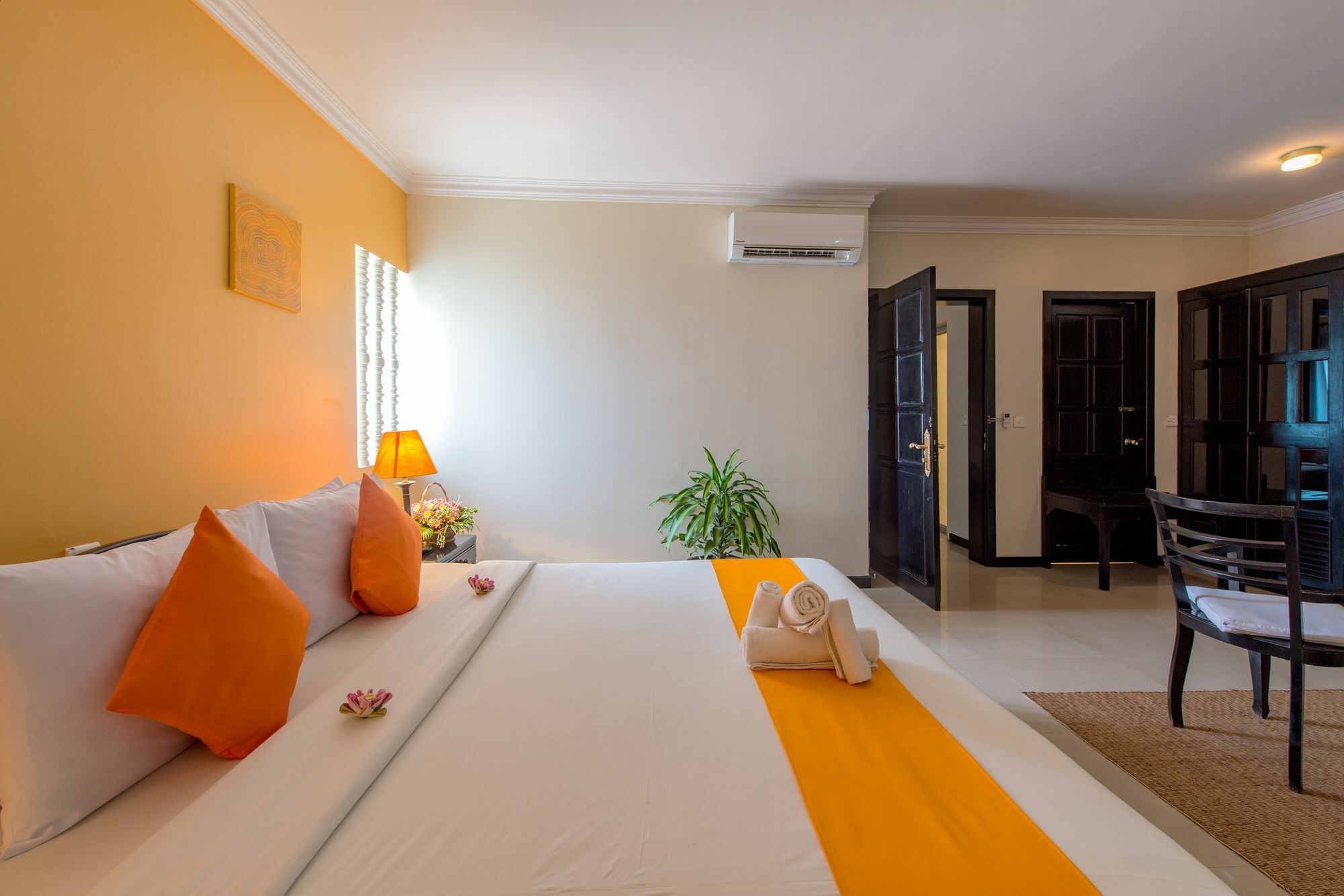 อังกอร์ พาโนรามิค บูติก โฮเทล Hotel เสียมราฐ ภายนอก รูปภาพ